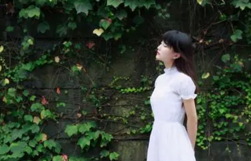 无码秘 蜜桃一区二区三区：这就是青春的代价吗？